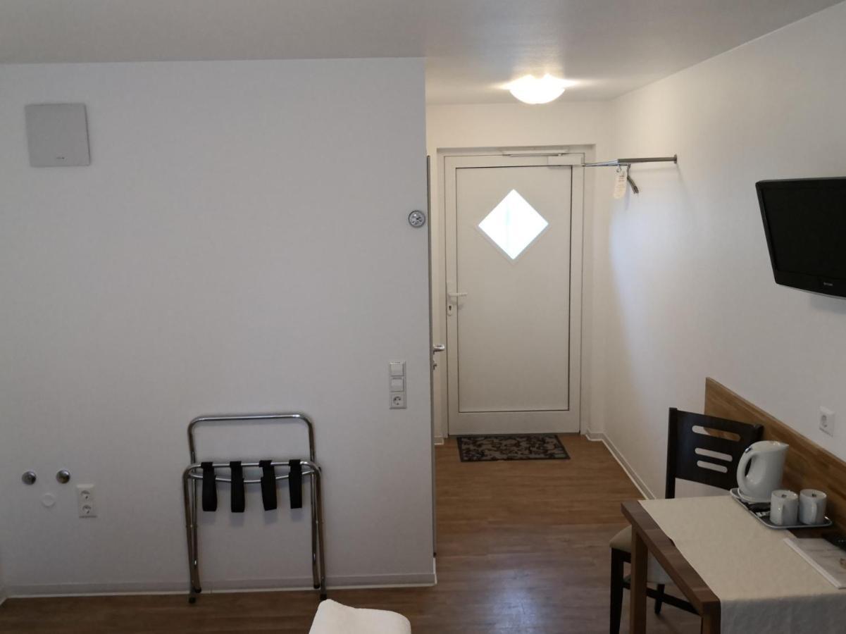 Gaestehaus Und Fewo Lamm Garni 블라우보이렌 외부 사진