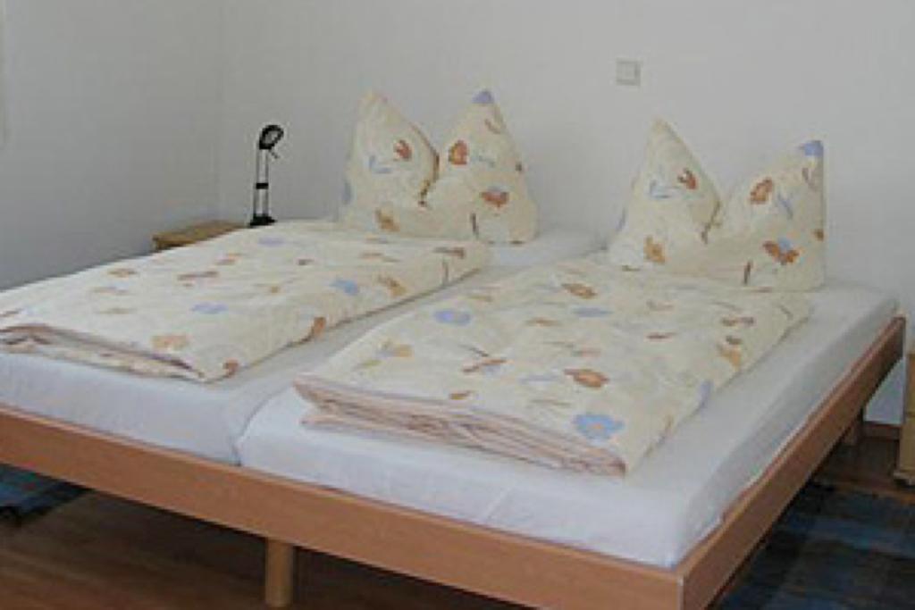 Gaestehaus Und Fewo Lamm Garni 블라우보이렌 외부 사진
